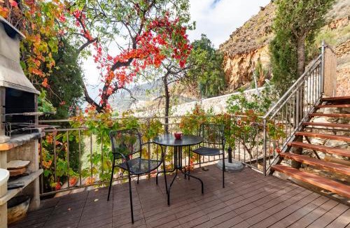 Laroya House | Picachico