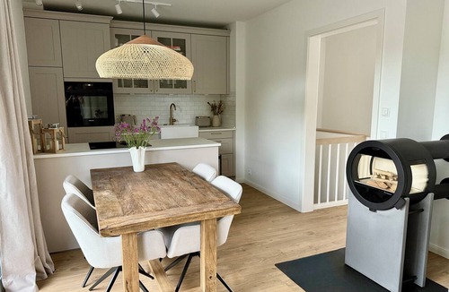 Haffkrug Apartment | Pier 2: 200m to the sea, terrace, sauna, fireplace (first floor)