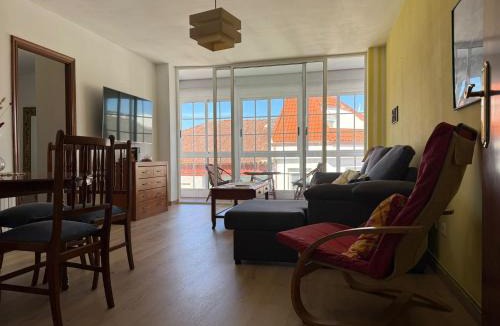 Isla de Arosa Apartment | Piso céntrico y amplio en Praza do Regueiro, A Illa de Arousa