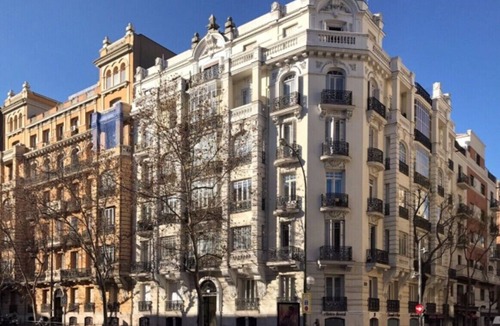 Castellana Apartment | Piso en Príncipe de Vergara, 95 con Patio de uso Propio