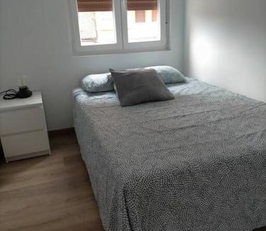 Haro Apartment | Piso recién reformado con balcón