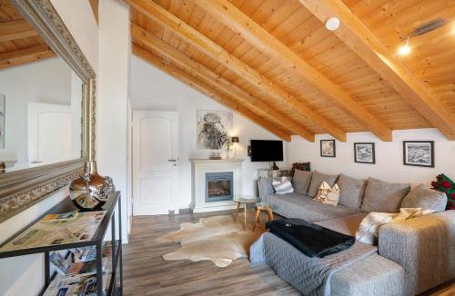 Weissbach an der Alpenstrasse Apartment | Place In The Bavarian Mountains
