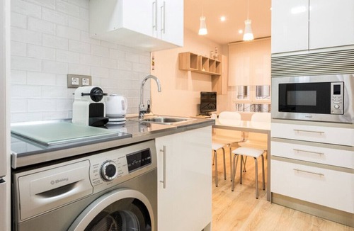 Moncloa - Arguelles Apartment | Plaza de España VI