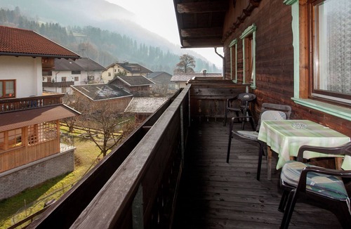 Hart im Zillertal Apartment | Pleasing Apartment with Garden, Balcony, Garden Furniture