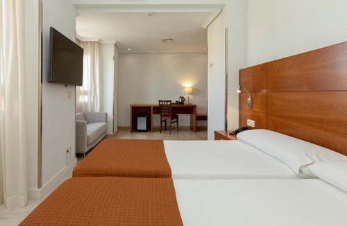 Pueblo Nuevo Hotel | Porcel Torre Garden