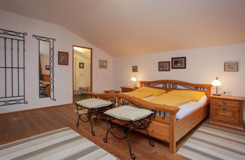 Sankt Anton am Arlberg House | Posh Mansion in Sankt with 2 Saunas Whirlpool Jacuzzi
