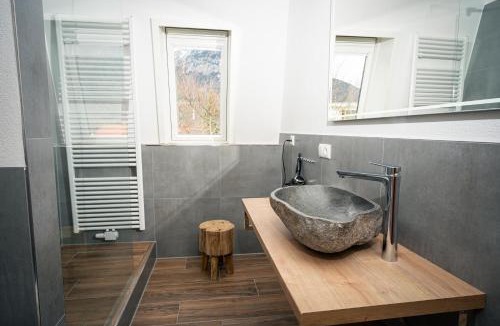 Bad Reichenhall Apartment | Pott-Alm, zentrale große Ferienwohnung im Herzen Bad Reichenhalls mit 3 Schlafzimmern