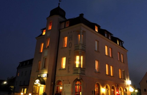 Neustadt an der Waldnaab Resort | Private room ∙ 3 guests