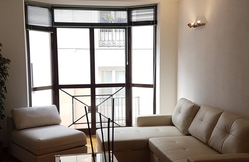 Cortes Apartment | PRADO MUSEUM CHIC (70m2, AC, WIFI, EasyCheckin, Garage)