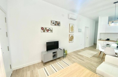Carabanchel Apartment | Prague Bridge Aparment (2-bedroom apartment)