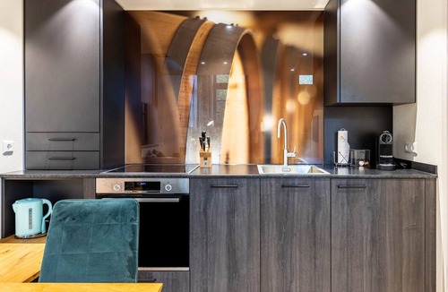 Reichenau Apartment | Premium Apartment 'Fässle' with Private Terrace, Shared Garden and Wi-Fi