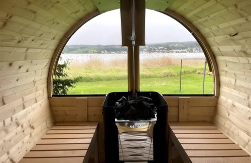 Reichenau Apartment | Premium Apartment 'Seezauber Directly on the Water' with Lake View, Private Terrace & Wi-Fi