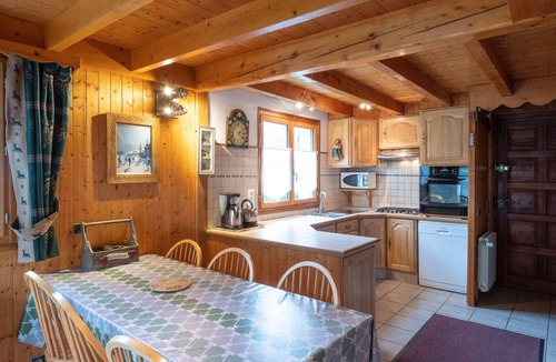 Les Bossons Ski Chalet | Pretty chalet, with mansard floor, south oriented, with 2 covered parking lots