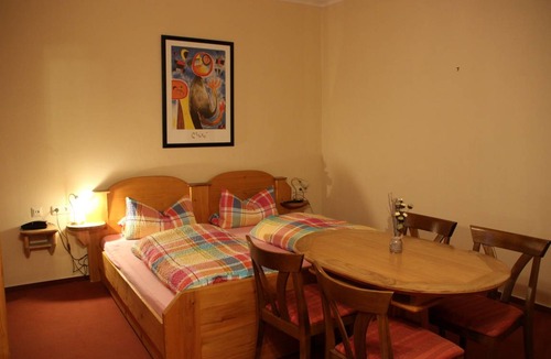 Hohenberg a.d.Eger Resort | Private room ∙ 3 guests