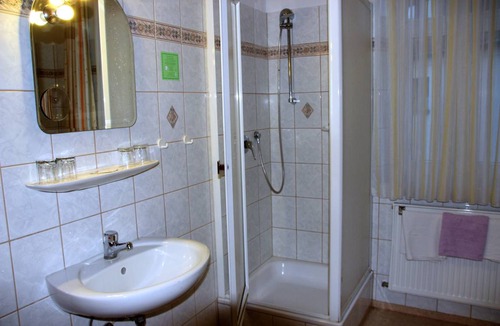 Hohenberg a.d.Eger Resort | Private room ∙ 3 guests