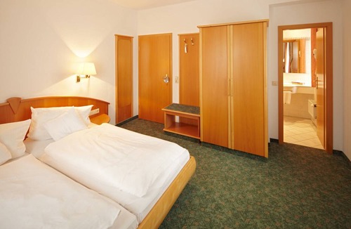 Wertingen Resort | Private room ∙ 1 bedroom ∙ 2 guests