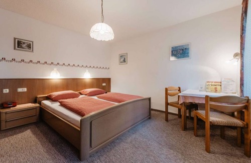 Bad Goegging Resort | Private room ∙ 1 bedroom ∙ 2 guests
