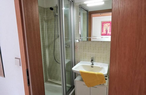Traunreut Resort | Private room ∙ 1 guest