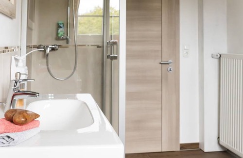 Bernau am Chiemsee Resort | Private room ∙ 1 guest