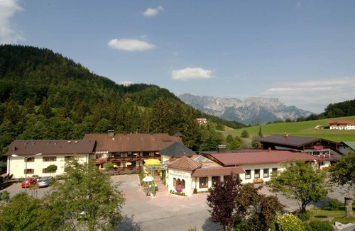 Berchtesgaden Resort | Private room ∙ 1 guest