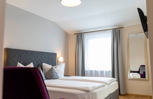 Kirchanschoring Resort | Private room ∙ 2 guests
