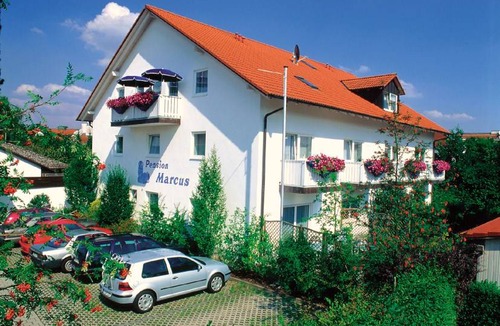 Bad Goegging Resort | Private room ∙ 3 guests