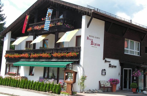 Muhlwinkl Resort | Private room ∙ 3 guests