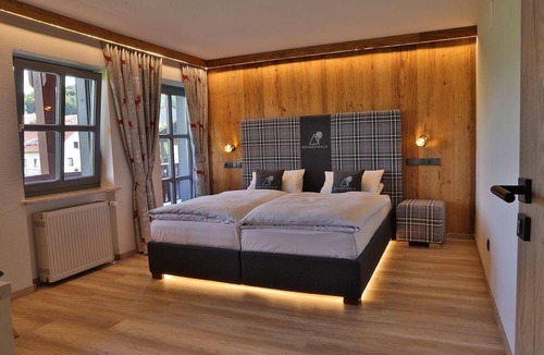 Warzenried Resort | Private room ∙ 4 guests