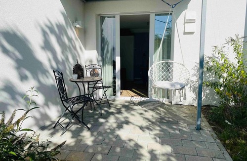 Krummenacker Apartment | Private Terrace and Hammock Chair - Quiet Oasis near Esslingen