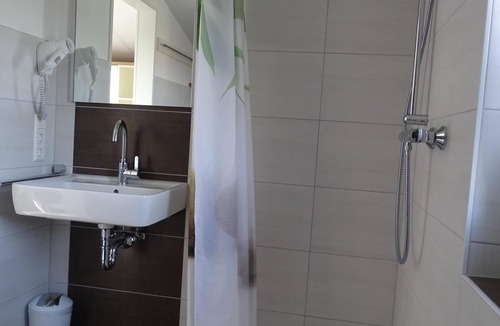 Haddorfer Seen Apartment | "Pure relaxation in the birch grove: your retreat in nature!"