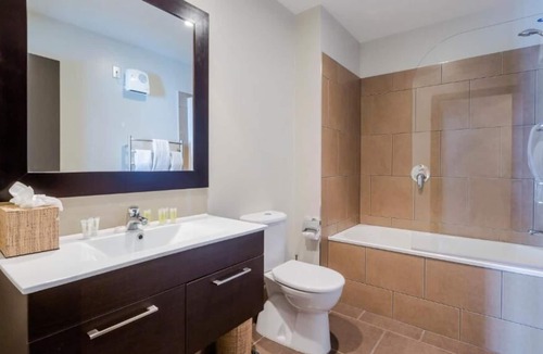 Kelvin Heights Apartment | Queenstown Village Apartments