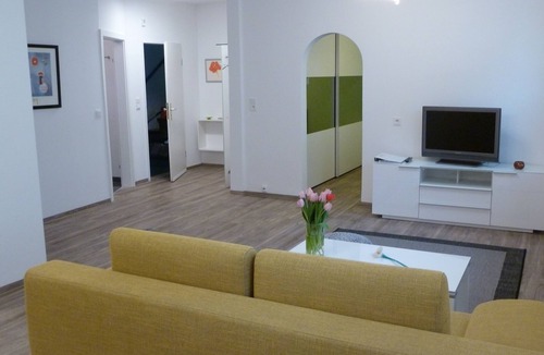Mogeldorf Apartment | Quiet and spacious 2-room apartment with good transport links