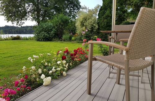 Wasserburg am Inn Apartment | Quiet apartment with terrace for 2 pers. Lake view, direct lake access