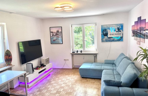 Munchen District Apartment | Quiet balcony apartment in the noble suburb of Munich Gräfelfing with a view of the countryside