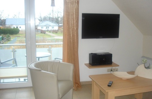 Zinnowitz Apartment | Quiet location in the village, on the beach,