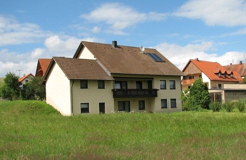 Buchelberg Apartment | quiet location on the outskirts, spacious apartment, close to nature