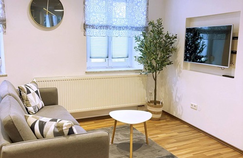 Neustadt an der Aisch House | Quiet luxury apartment in the heart of the old town