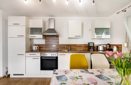 Steisslingen Apartment | Quiet, Modern Apartment with Garden near Lake Steißlingen and Lake Constance
