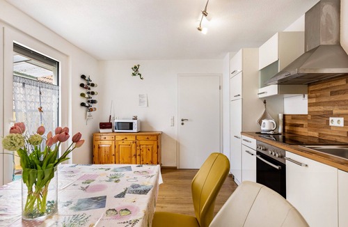 Steisslingen Apartment | Quiet, Modern Apartment with Garden near Lake Steißlingen and Lake Constance