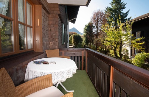 Oberstdorf Apartment | Quiet, sunny location, directly in Oberstdorf, all cable cars can be booked free of charge