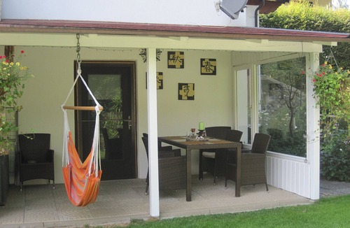 Freidorf Apartment | Quiet vacation apartment according to Chinese Feng-Shui teachings with water bed