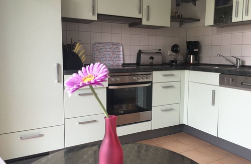 Redewisch Apartment | Quietly located vacation apartment - Only a few steps to the sea