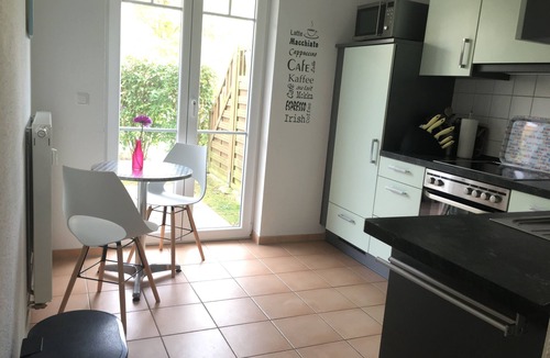 Redewisch Apartment | Quietly located vacation apartment - Only a few steps to the sea