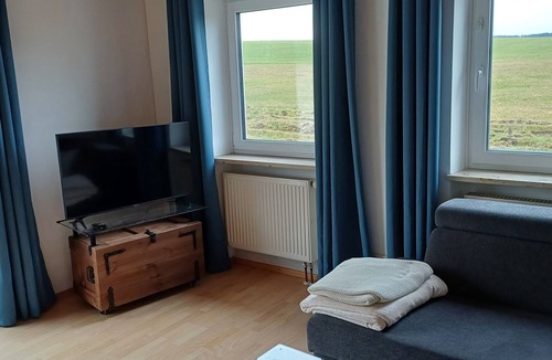 Obernzenn House | Quietly situated vacation home with a fantastic view. Bathing lake 5 min away.