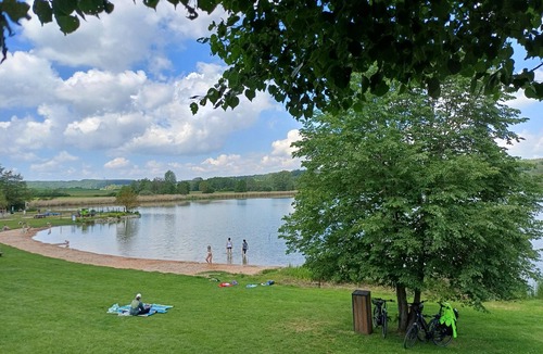Obernzenn House | Quietly situated vacation home with a fantastic view. Bathing lake 5 min away.