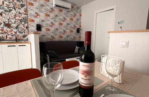 Villa de Vallecas Apartment | R4 Espacio ideal trabajo y descanso junto a Metro Madrid