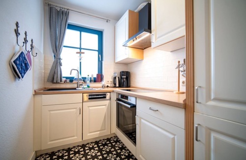 Puddemin House | Reetdachhaus Holunder 2 - Holiday home Holunder 2 - Family time under thatch on the