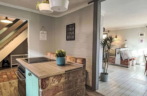 Bannemin House | Reetgedecktes Ferienhaus Seelchen by Interhome