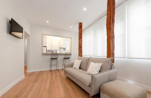 Centro Apartment | Refurbished and bright-Pool-1Bed 1Bath-Chueca