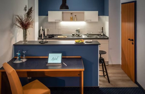 Suedvorstadt Hotel | Relaxing Modern Room | Near Dresden Main Station & Local Attractions